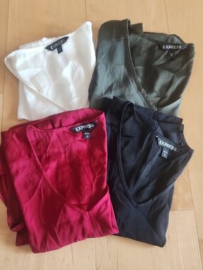 Express Women’s V-Neck Camisole — Red, Black, White, Olive green tops sz small